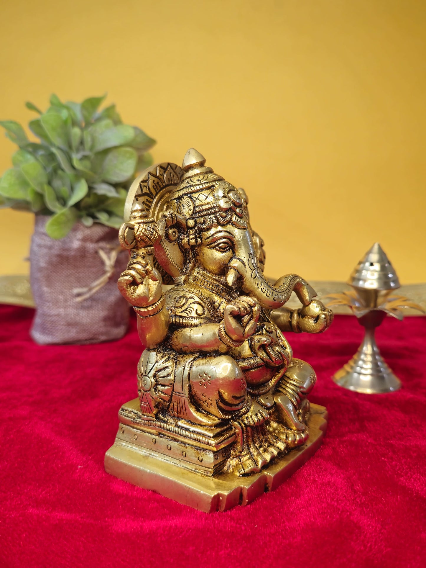 Divine Brass Lord Ganesha Idol Seated on Singhasan – Symbol of Wisdom & Prosperity